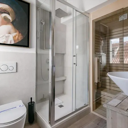 Luxury Castle No1 Loft With A Sauna Split
